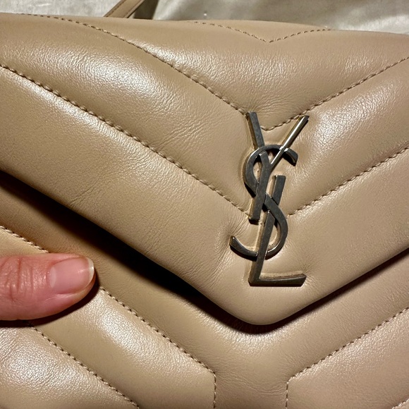 YSL Pouch Monogramme Leather Quilted Crossbody/ Shoulder bag Beige -authenticity - Picture 3 of 11